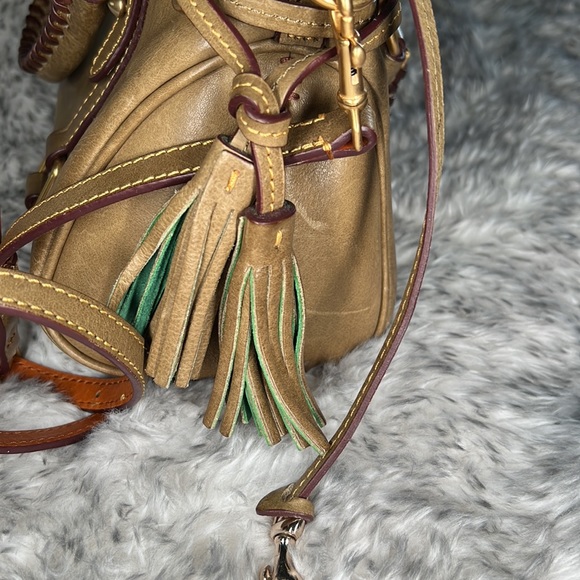 Beautiful Authentic Dooney & Bourke Purse - Picture 6 of 8